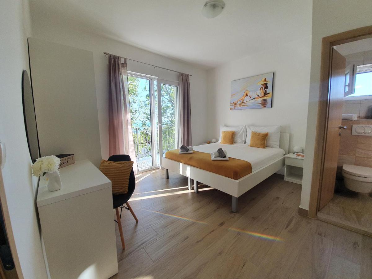 Apartmani Starigrad Paklenica - Danijel Екстериор снимка