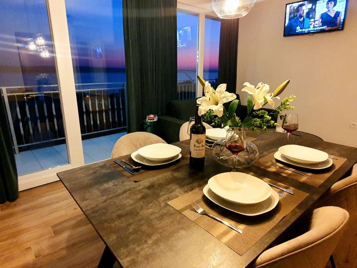 Apartmani Starigrad Paklenica - Danijel Екстериор снимка
