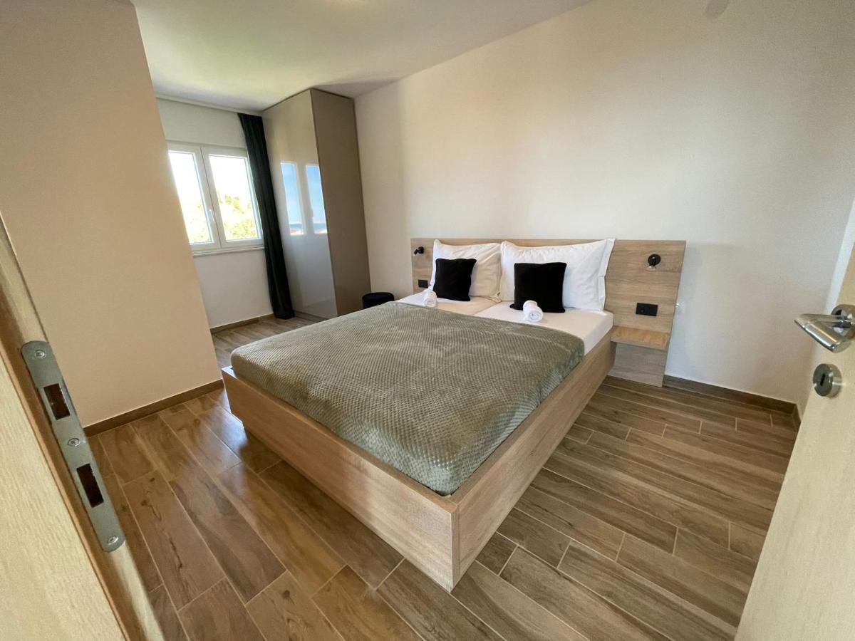 Apartmani Starigrad Paklenica - Danijel Екстериор снимка