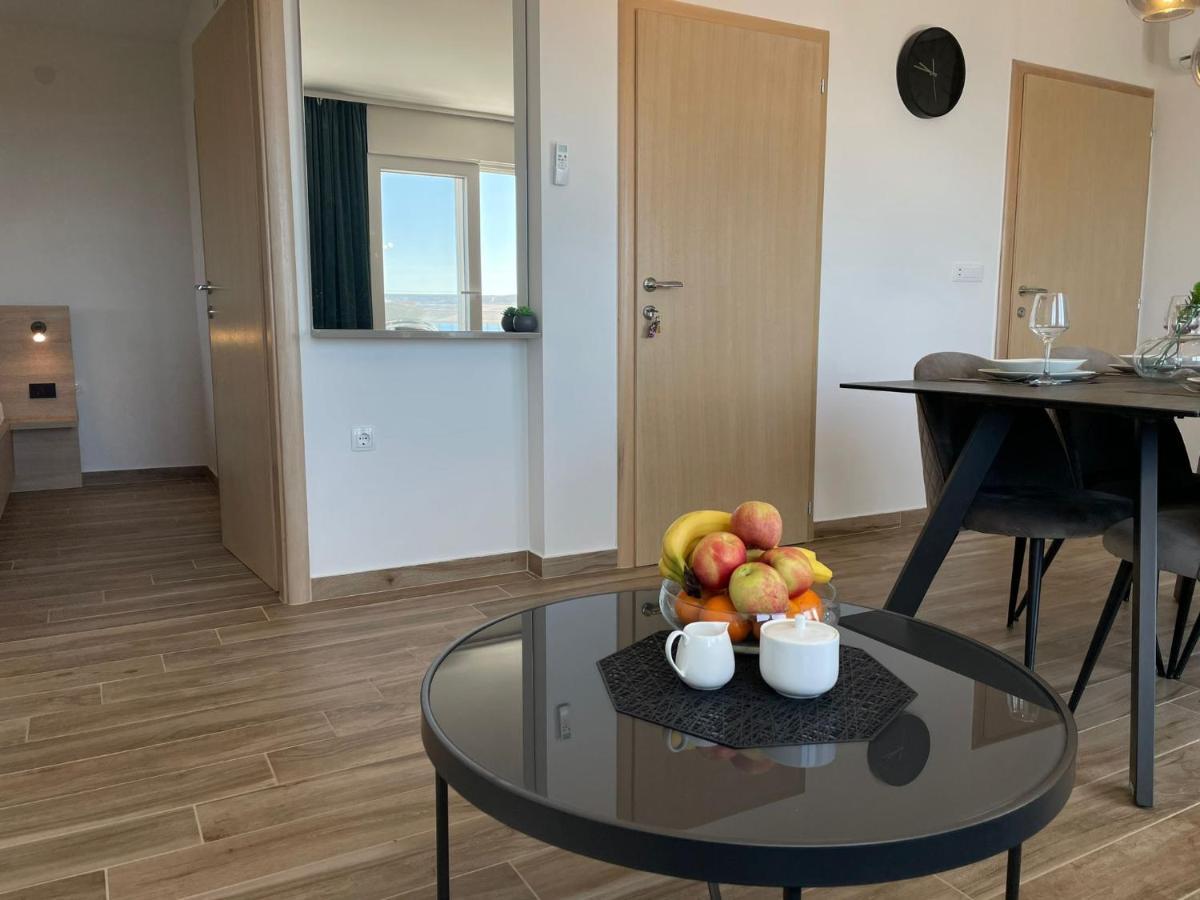 Apartmani Starigrad Paklenica - Danijel Екстериор снимка