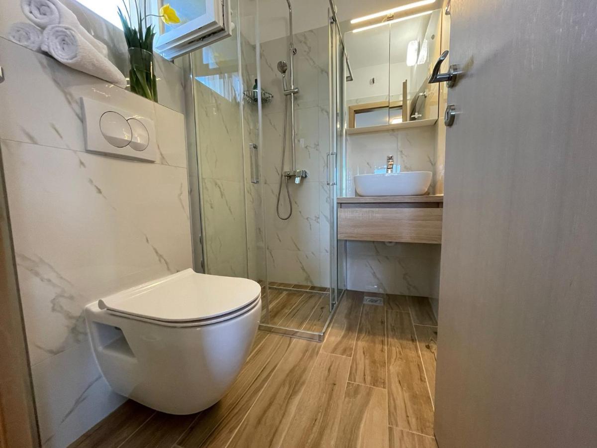 Apartmani Starigrad Paklenica - Danijel Екстериор снимка