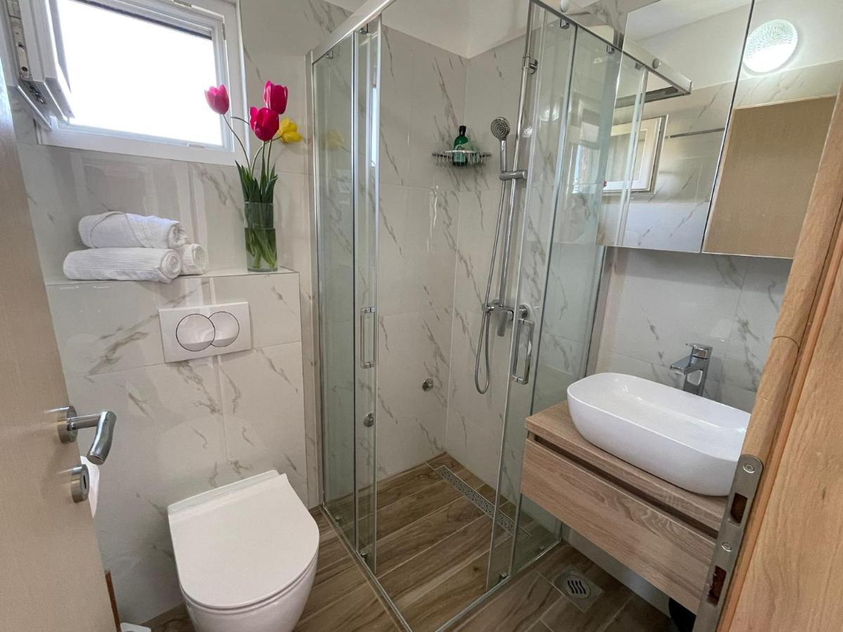 Apartmani Starigrad Paklenica - Danijel Екстериор снимка