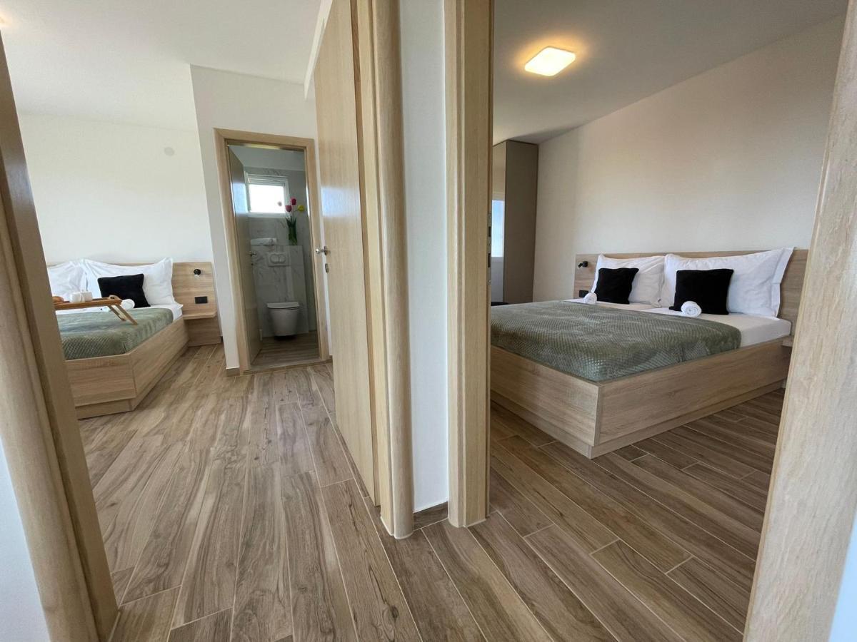 Apartmani Starigrad Paklenica - Danijel Екстериор снимка
